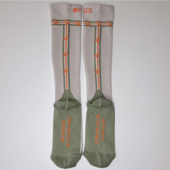 FIGS New NOTHINGS IM-PULSE-ABLE Compression Socks Large Creme Green Neon Orange - Picture 2 of 4